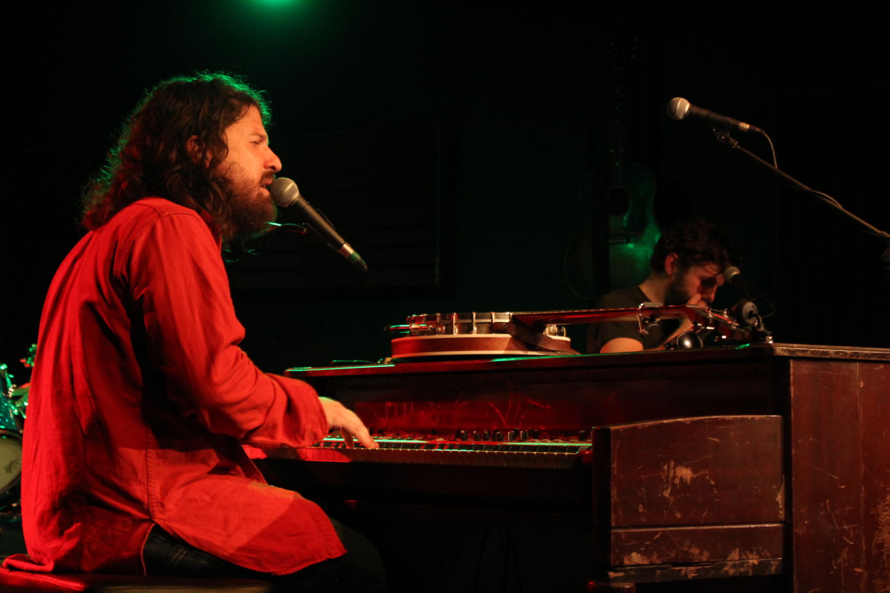 Bob Cerny plays